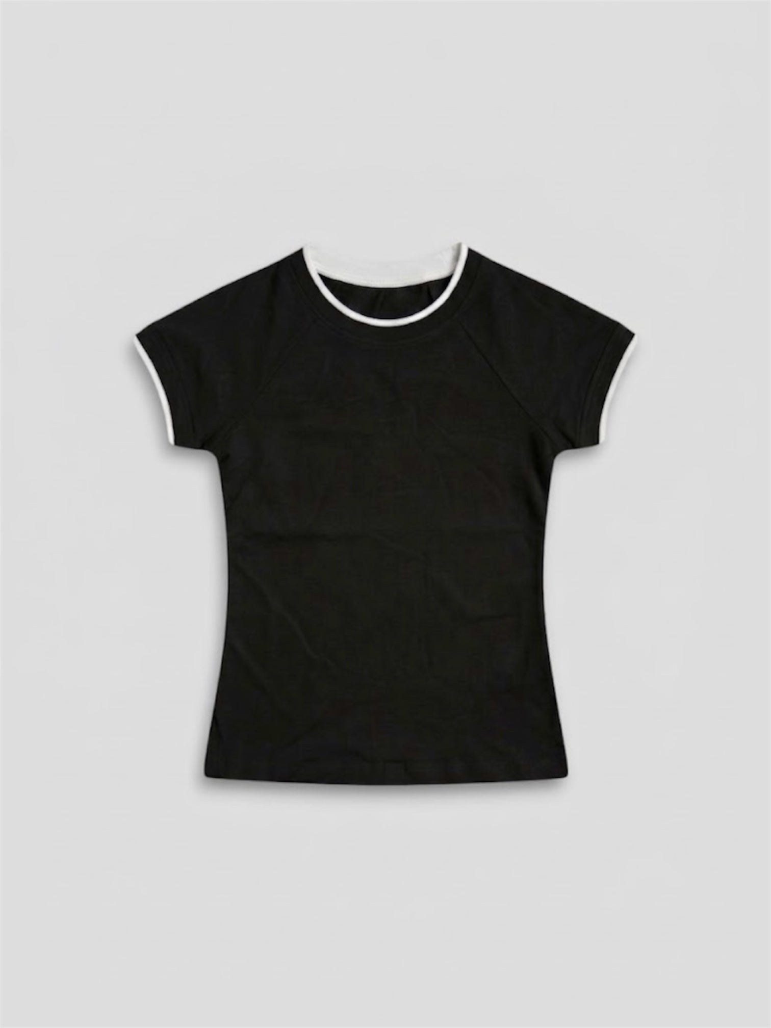 T-SHIRT COURT À MANCHES COURTES ET COL ROND NOIR